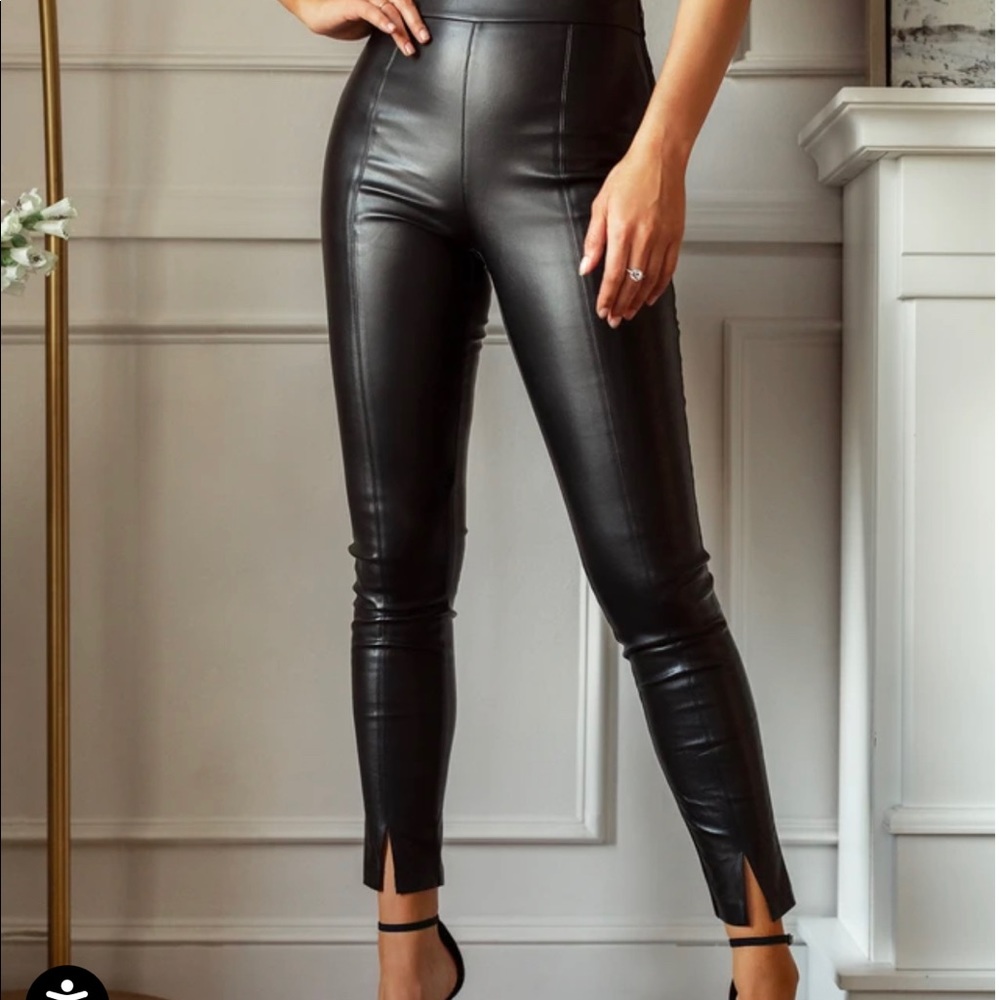 Miss Lola MAKE JAWS DROP - BLACK Faux Leather Pant